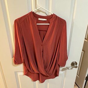 Lush dress shirt twist front size small dusty pink/rust pink